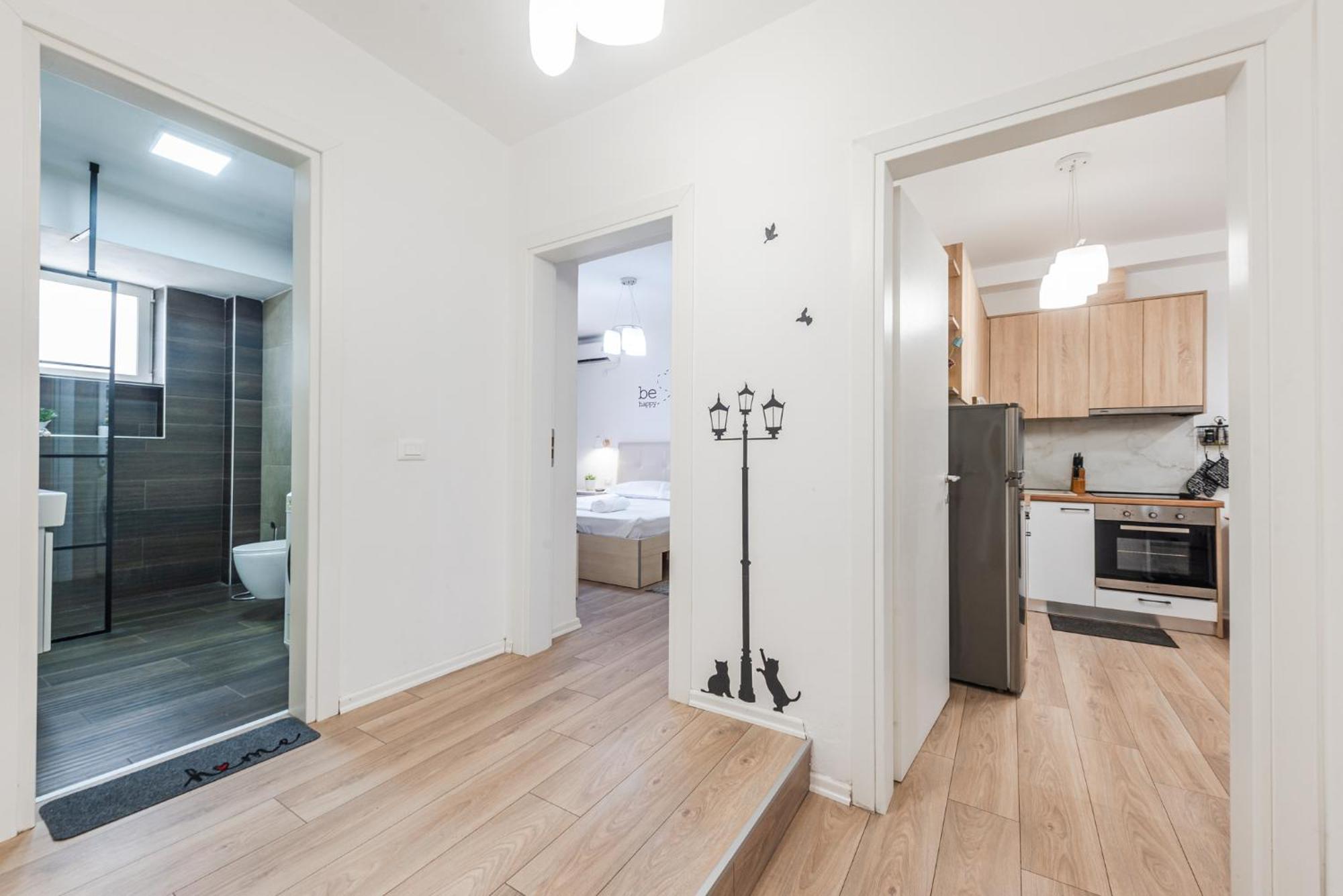 Noir Apartment By Kondo Stays Tirana Exterior foto